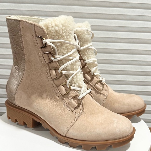 🌹SOREL🌹 Phoenix Short Leather Waterproof Boots Size: 6.5 - Picture 7 of 15